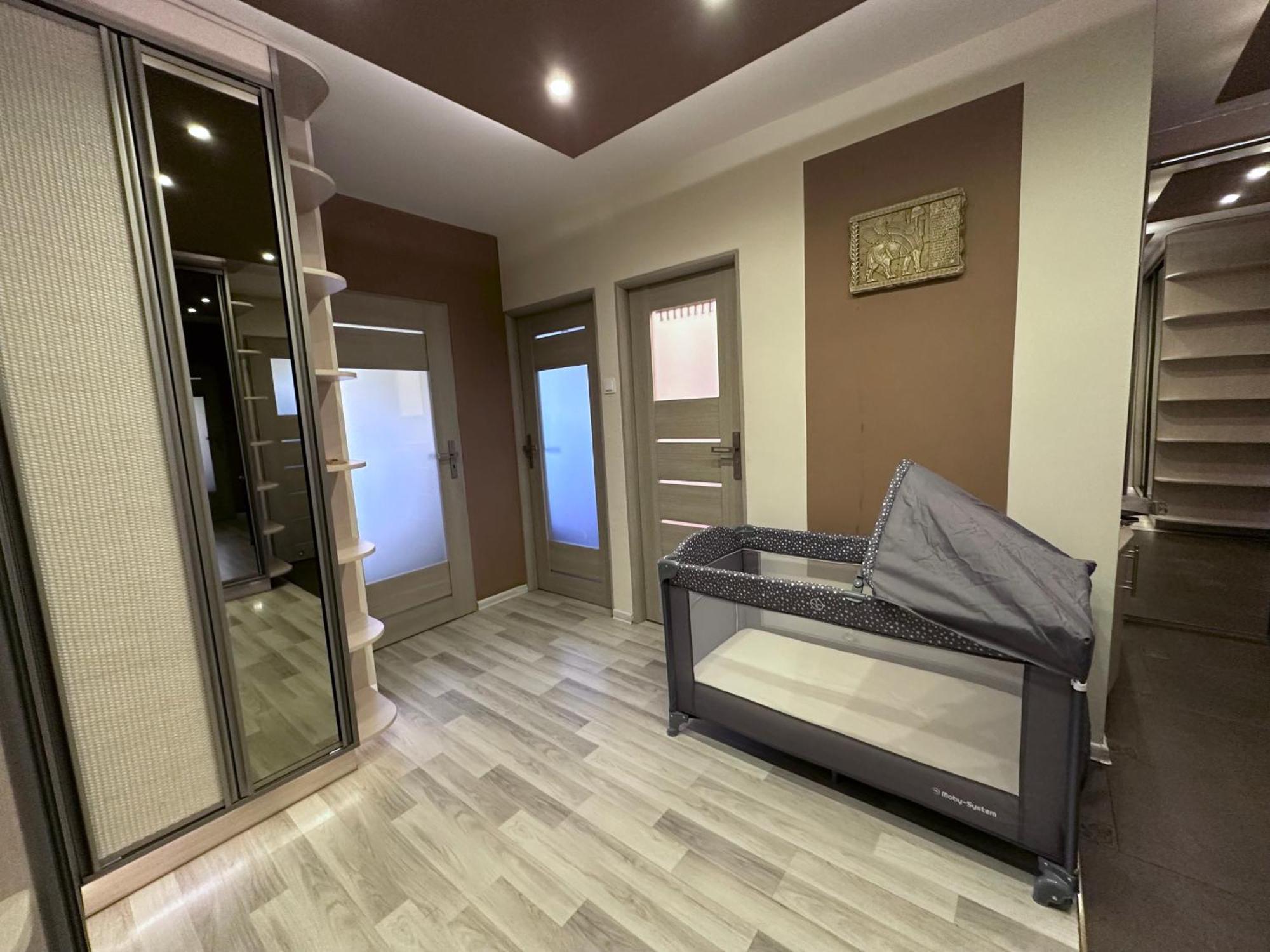 Large, Luxury Condo With Sauna Пжемысл Экстерьер фото